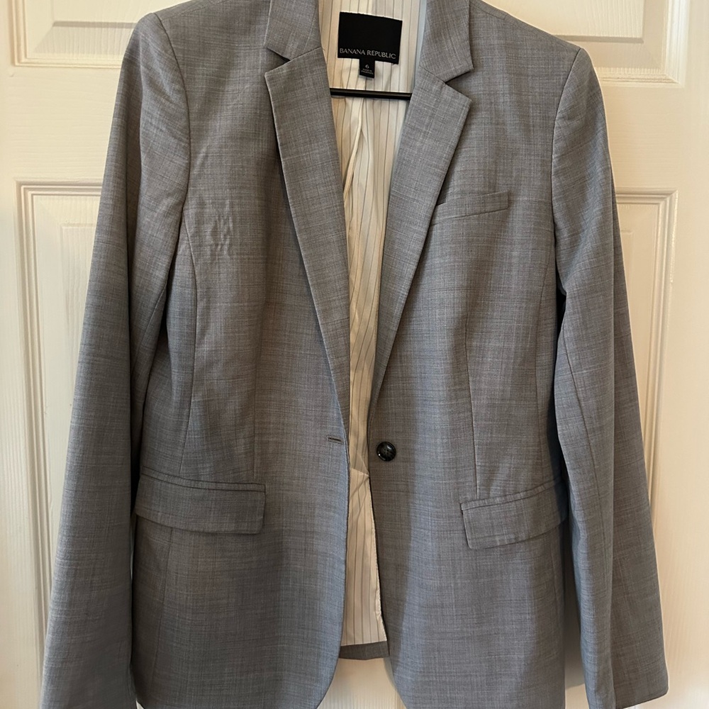 Banana Republic - Gray Women’s Blazer - Tailored Single-Button